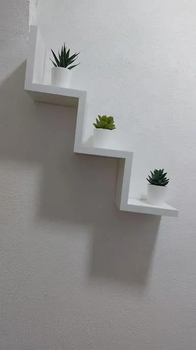 Home Lucia Nápoles